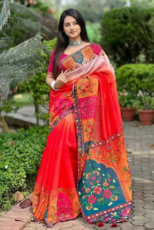 ডলার ওয়ার্ক বর্ডার ও ডিজিটাল প্রিন্ট চাদেরি সিল্ক শাড়ি (ফ্রি ব্লাউজ পিস অফার)